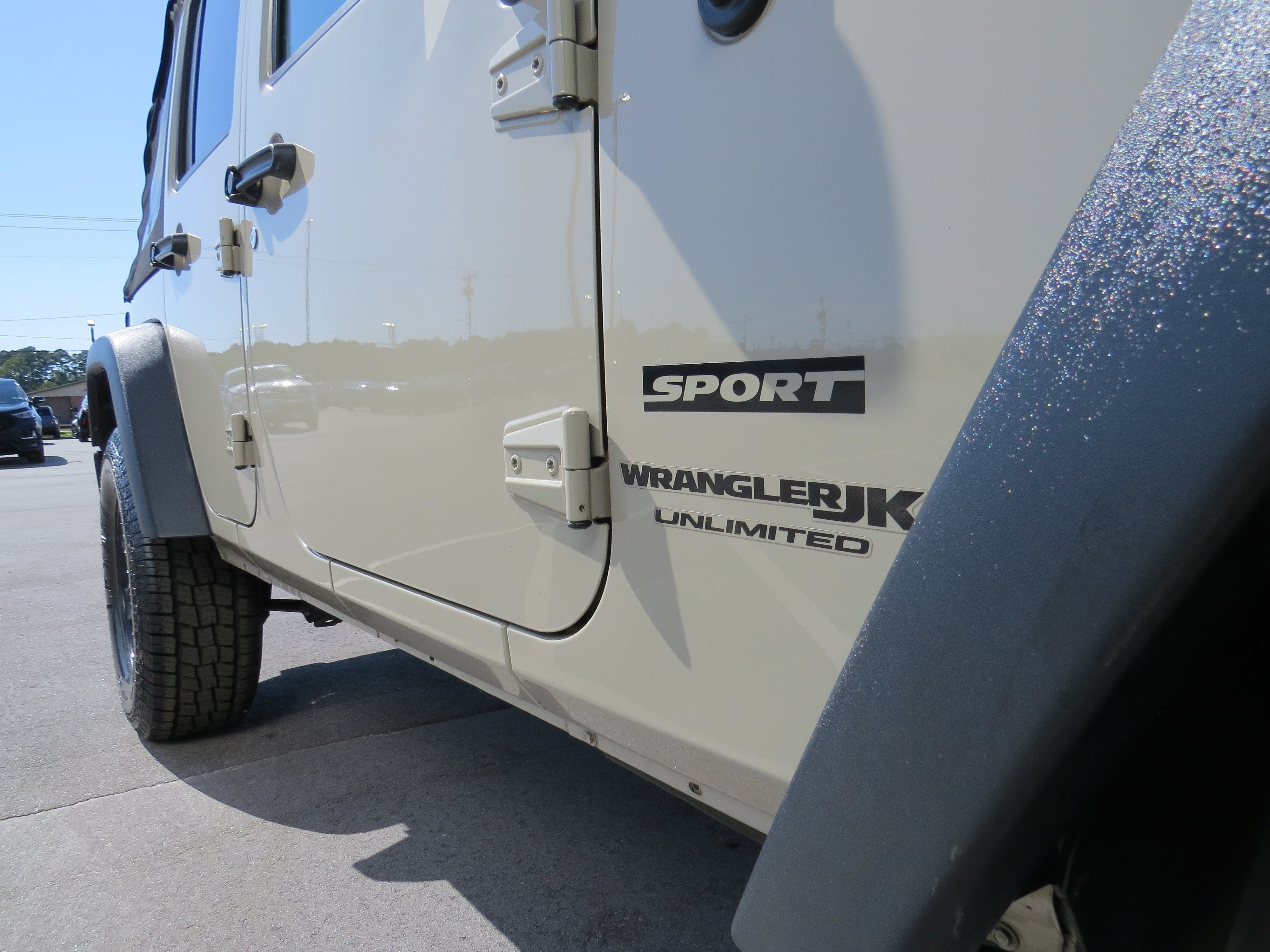 Used 2018 Jeep Wrangler Unlimited Sport S AWD/4WD image 11