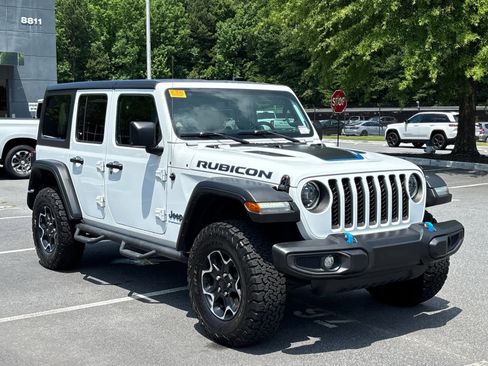 Used 2023 Jeep Wrangler Unlimited Rubicon 4xe w/ Cold Weather Group AWD/4WD image 3