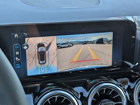 New 2026 Mercedes-Benz GLA 250 GLA 250 image 18