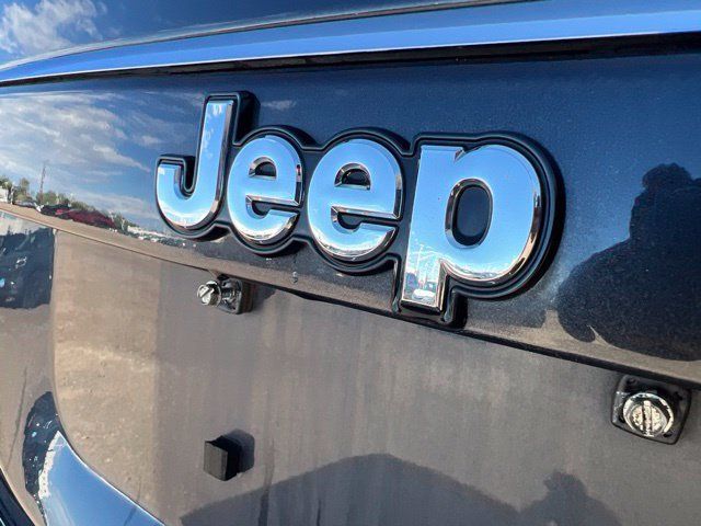 Used 2015 Jeep Compass High Altitude AWD/4WD image 11