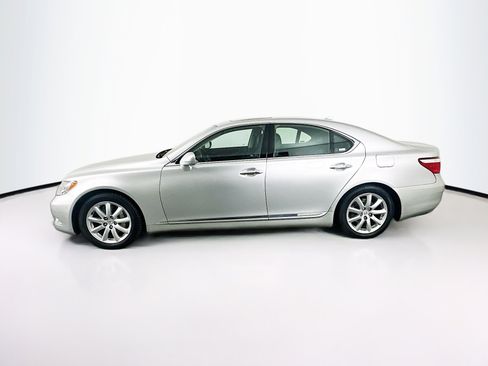 Used 2009 Lexus LS 460 RWD image 4