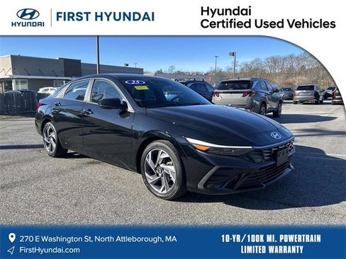 Used 2025 Hyundai Elantra Sport image 1