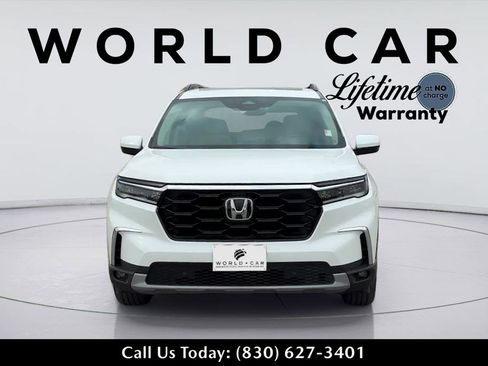 Used 2023 Honda Pilot Touring image 2