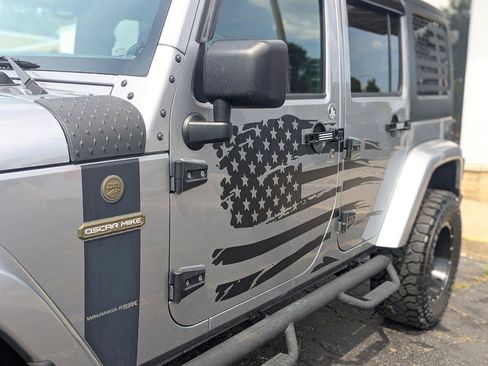 Used 2018 Jeep Wrangler Unlimited Sport AWD/4WD image 15