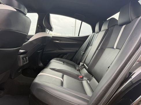 Used 2025 Toyota Camry SE FWD image 29