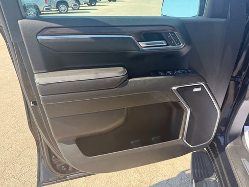 Used 2024 GMC Sierra 1500 SLT image 10