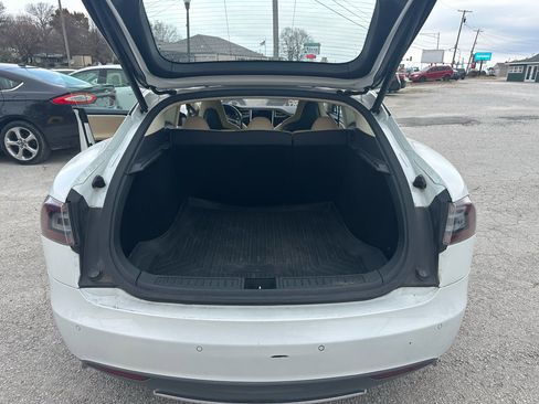 Used 2014 Tesla Model S 60 image 16