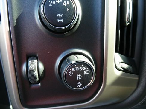 Used 2018 GMC Sierra 3500 Denali w/ Duramax Plus Package image 27