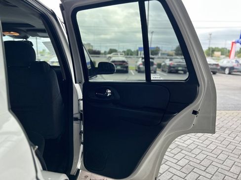 Used 2007 Chevrolet TrailBlazer SS RWD image 52