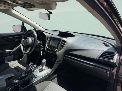 Used 2019 Subaru Impreza 2.0i Premium image 7