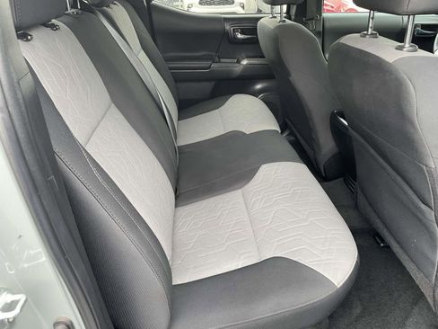 Used 2023 Toyota Tacoma TRD Sport image 39