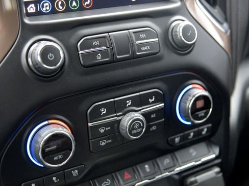 Used 2020 Chevrolet Silverado 2500 High Country w/ Z71 Off-Road Package image 24