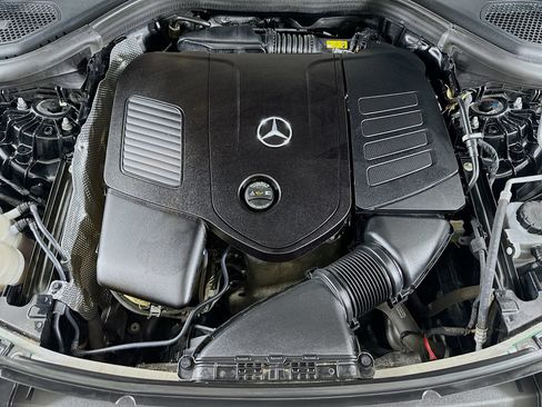 Used 2023 Mercedes-Benz GLC 300 4MATIC image 33