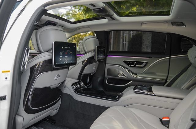 Used 2021 Mercedes-Benz Maybach S 580 4MATIC image 40