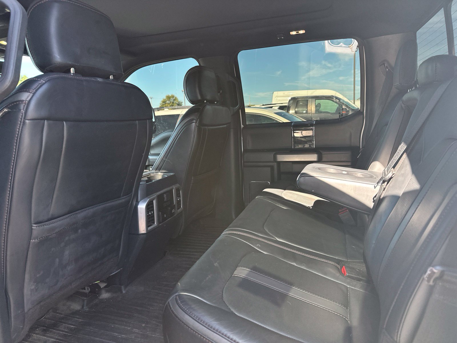 Used 2022 Ford F350 Platinum AWD/4WD image 6