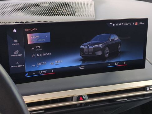 Used 2023 BMW iX xDrive50 w/ Premium Package AWD/4WD image 21