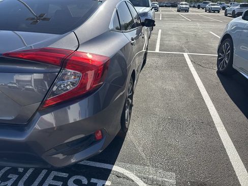 Used 2016 Honda Civic EX image 4