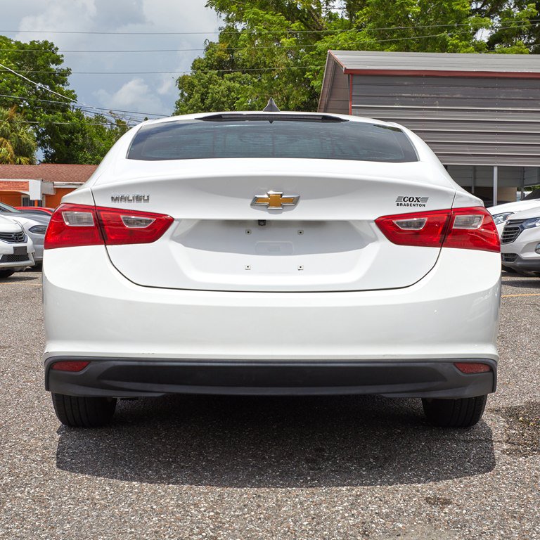 Used 2019 Chevrolet Malibu LS FWD image 2