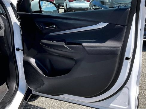 Used 2023 Chevrolet Bolt EUV LT w/ Comfort Package FWD image 12
