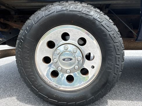 Used 2005 Ford F250 4x4 Crew Cab Super Duty image 16
