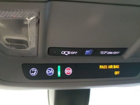 Used 2019 Chevrolet Equinox LT image 20