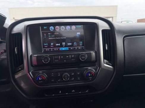 Used 2018 Chevrolet Silverado 1500 LT w/ All Star Edition AWD/4WD image 31