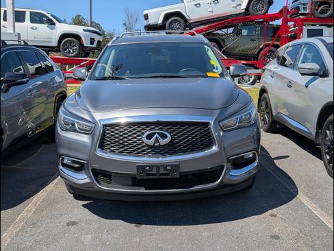 Used 2020 INFINITI QX60 Luxe w/ Essential Package image 3