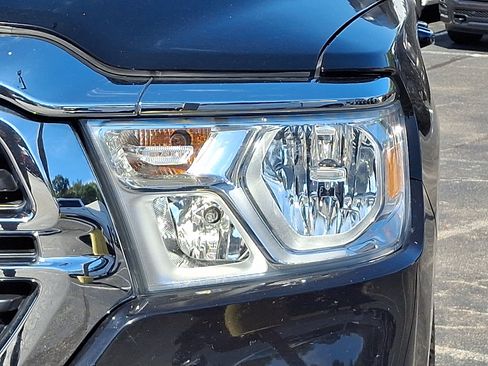 Used 2022 RAM 1500 Big Horn AWD/4WD image 9
