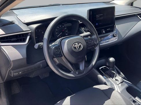 Used 2025 Toyota Corolla LE FWD image 14