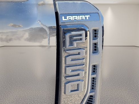 Used 2024 Ford F250 Lariat w/ Lariat Ultimate Package AWD/4WD image 8