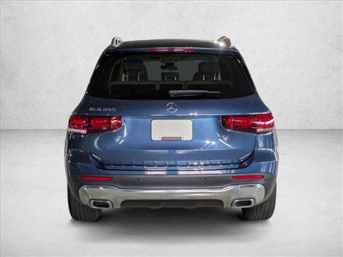 Used 2023 Mercedes-Benz GLB 250 image 9