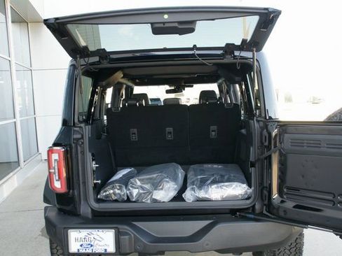 New 2026 Ford Bronco Outer Banks w/ Sasquatch Package AWD/4WD image 32