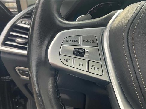 Used 2020 BMW X7 xDrive40i w/ Premium Package image 21