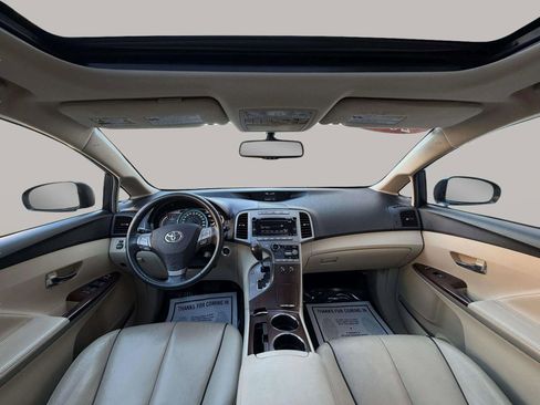 Used 2010 Toyota Venza AWD image 24