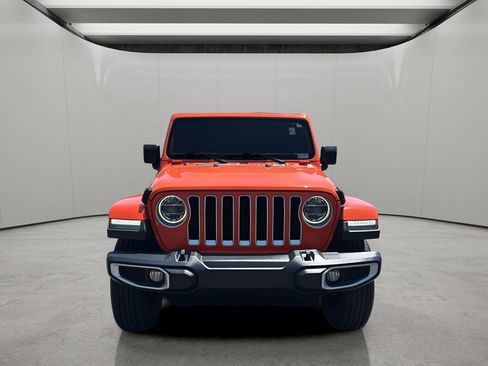Used 2019 Jeep Wrangler Unlimited Sahara w/ LED Lighting Group AWD/4WD image 8