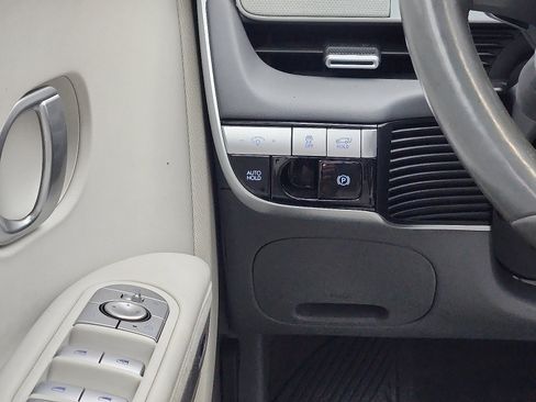 Used 2022 Hyundai Ioniq 5 Limited image 13