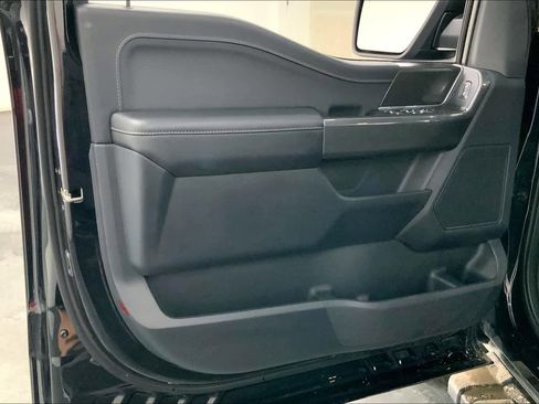 Used 2023 Ford F150 XLT w/ XLT Black Appearance Package AWD/4WD image 19