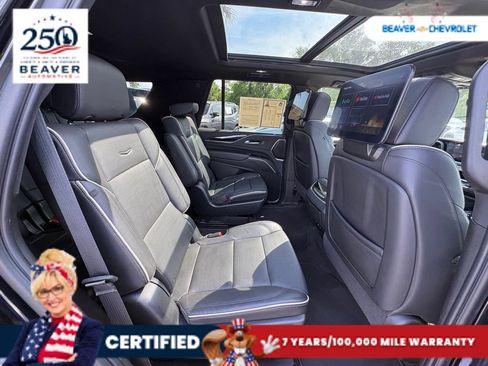 Used 2023 Cadillac Escalade Sport AWD/4WD image 23