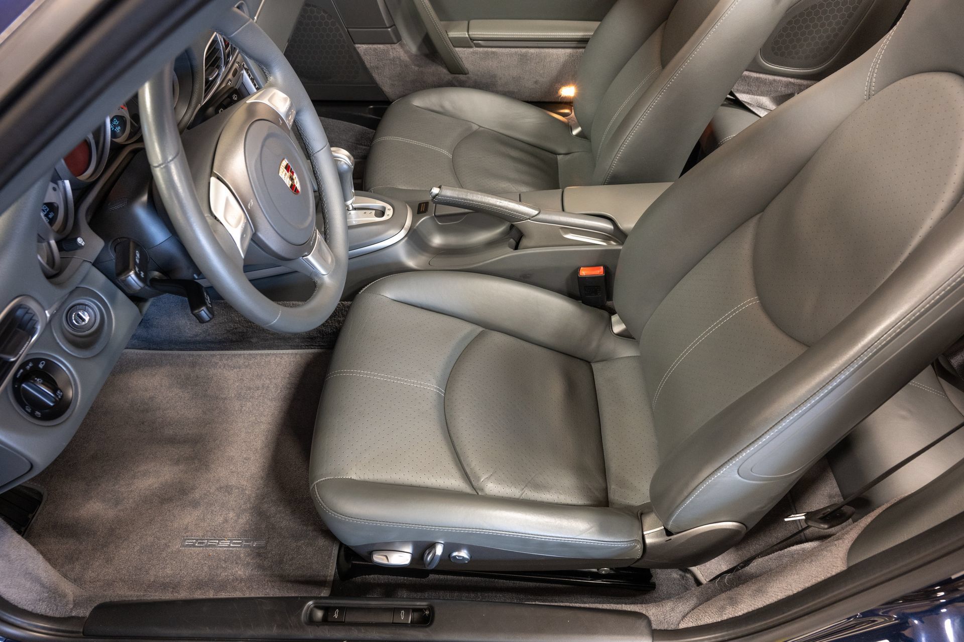 Used 2006 Porsche 911 Carrera S RWD image 29
