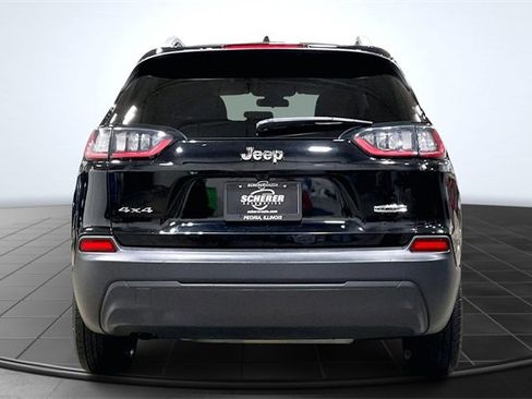 Used 2019 Jeep Cherokee Latitude Plus w/ Cold Weather Group image 4