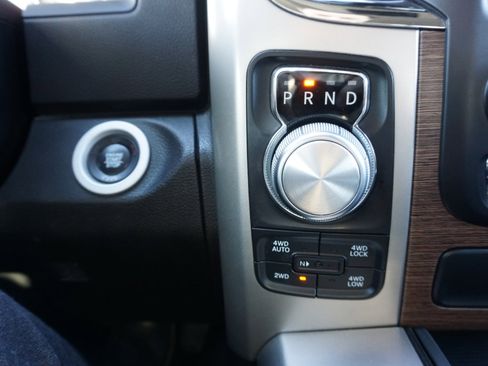 Used 2017 RAM 1500 Laramie w/ Convenience Group image 20