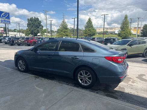 Used 2016 Hyundai Sonata SE FWD image 5