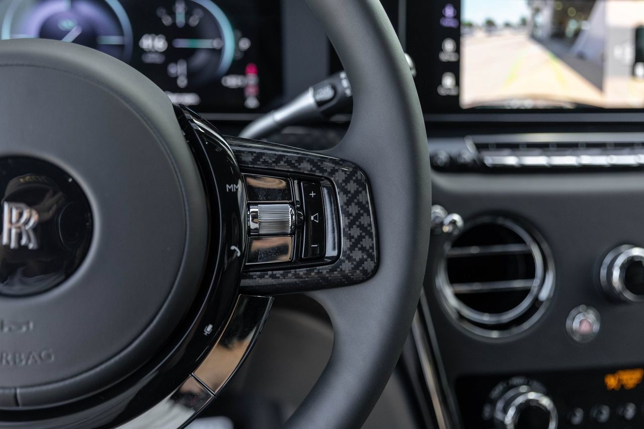 New 2027 Rolls-Royce Cullinan Black Badge AWD/4WD image 25