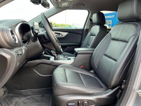 Used 2023 Chevrolet Blazer LT AWD/4WD image 3