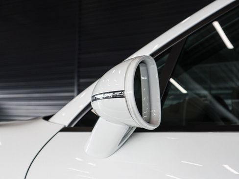 Used 2025 Porsche Macan image 28