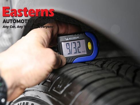 Used 2023 Acura MDX SH-AWD w/ Technology Package image 29