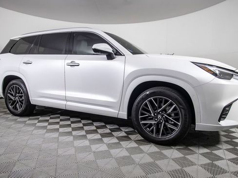 Used 2026 Lexus TX 350 AWD w/ Technology Package image 2