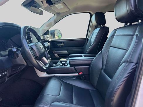Used 2022 Toyota Tundra SR5 w/ SR5 Premium Package image 20
