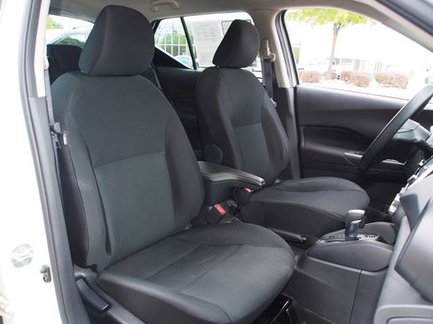 Used 2023 Nissan Kicks S FWD image 11
