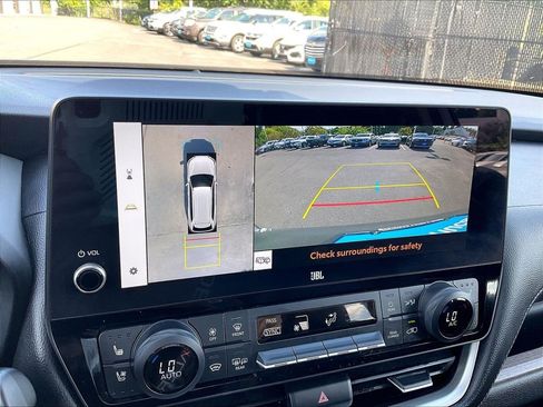 Used 2025 Toyota Grand Highlander AWD Hybrid image 20